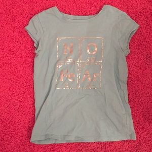 No fear t-shirt. Slightly used! 🚫SMOKE FREE HOME